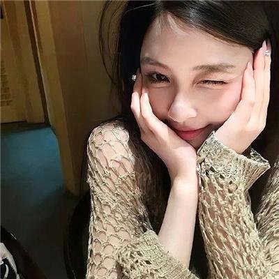 持摄影机的人